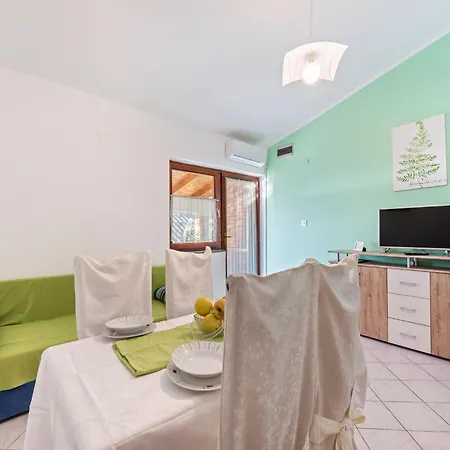 Appartement Beautiful In Near Sea